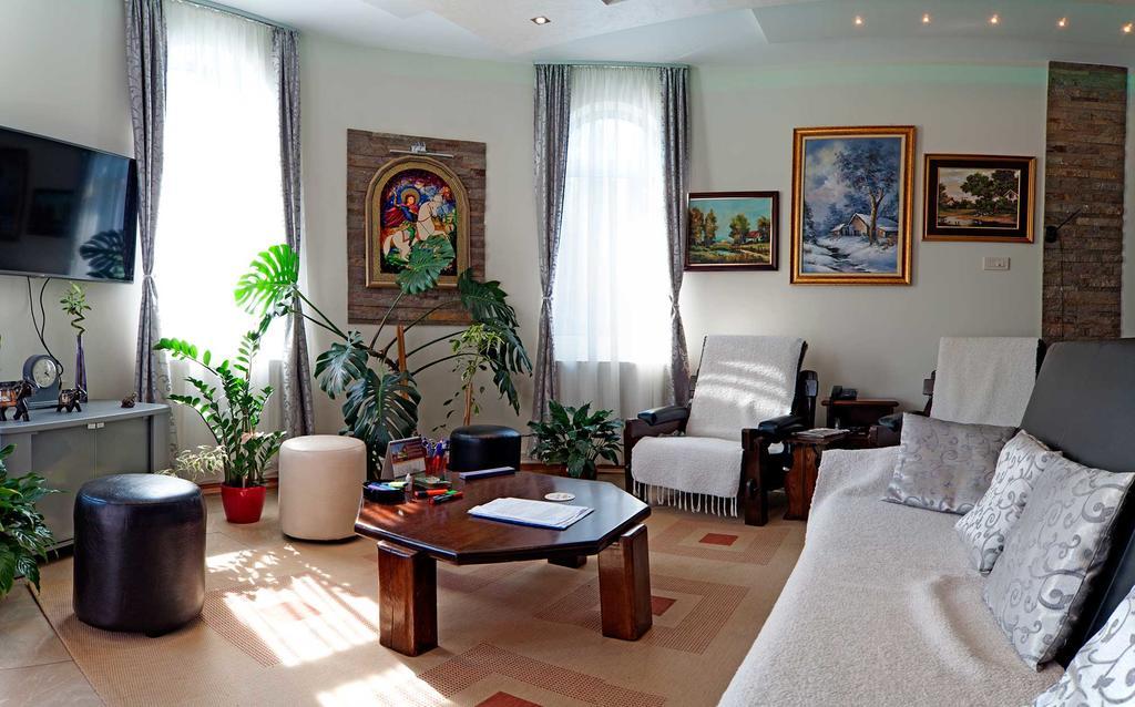Vila Madams - Palic-Serbia ภายนอก รูปภาพ